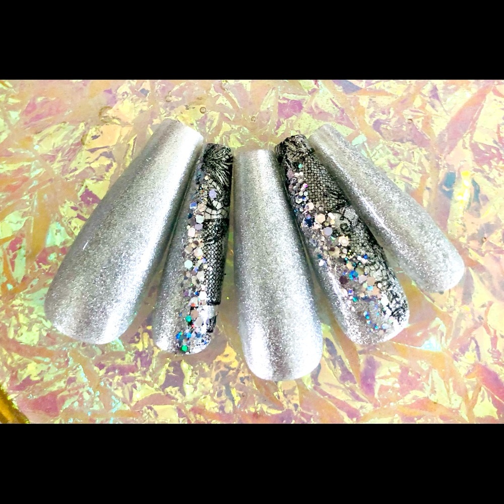 Silver/chrome press on nails